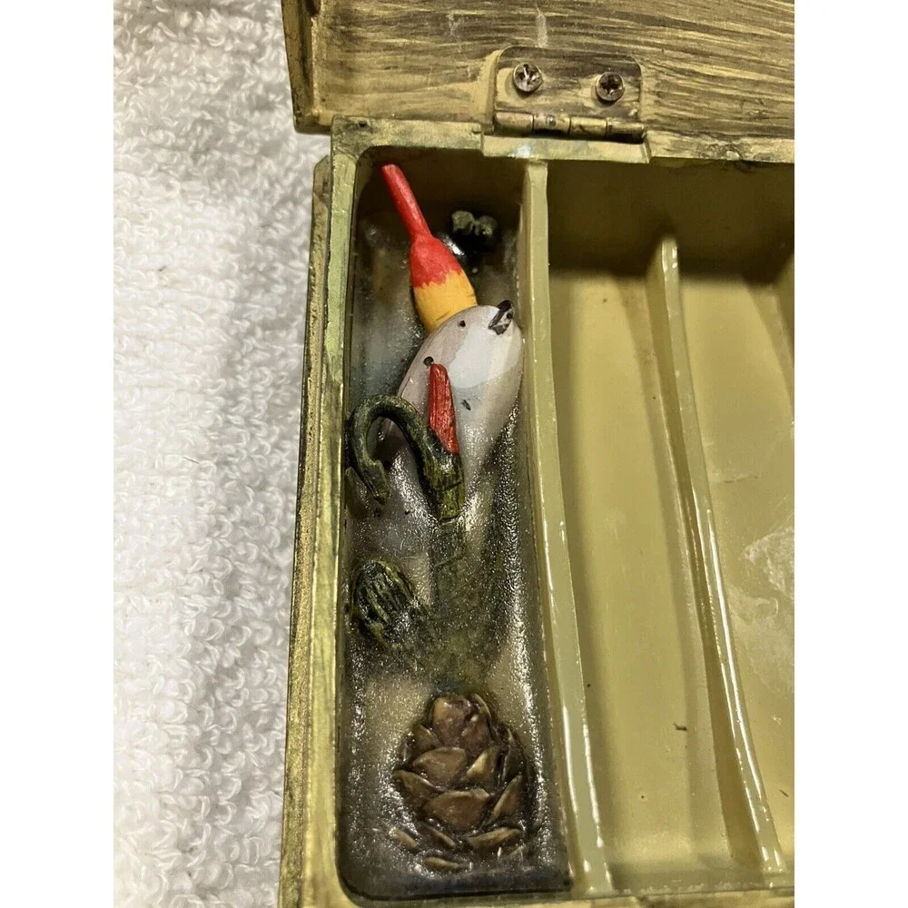 Home Trends Great Outdoors Fishing Lure Soap Dish Bathroom Decor